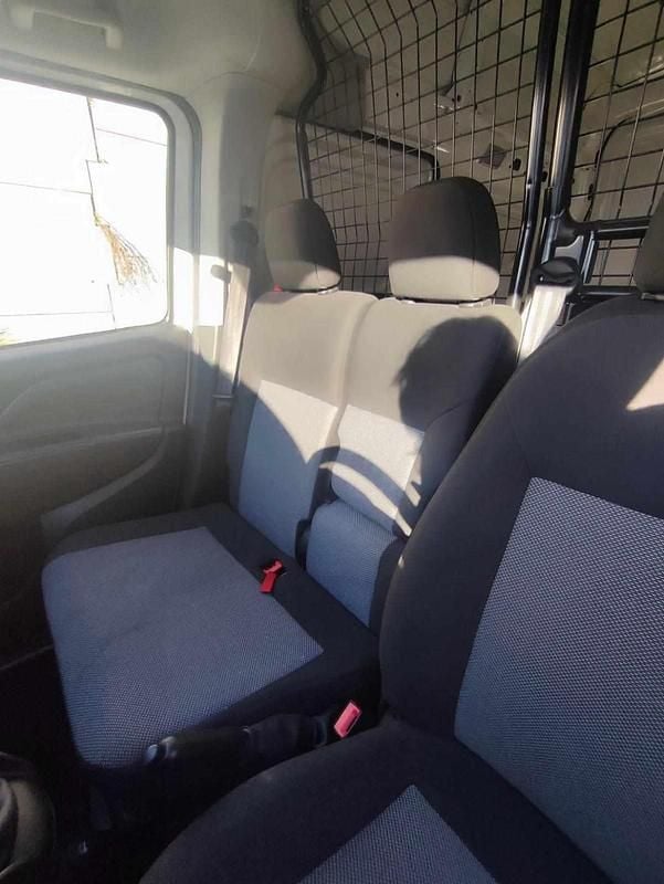 Usado Fiat Doblò 105 HP (77 kW) 2022 Branco Monovolume