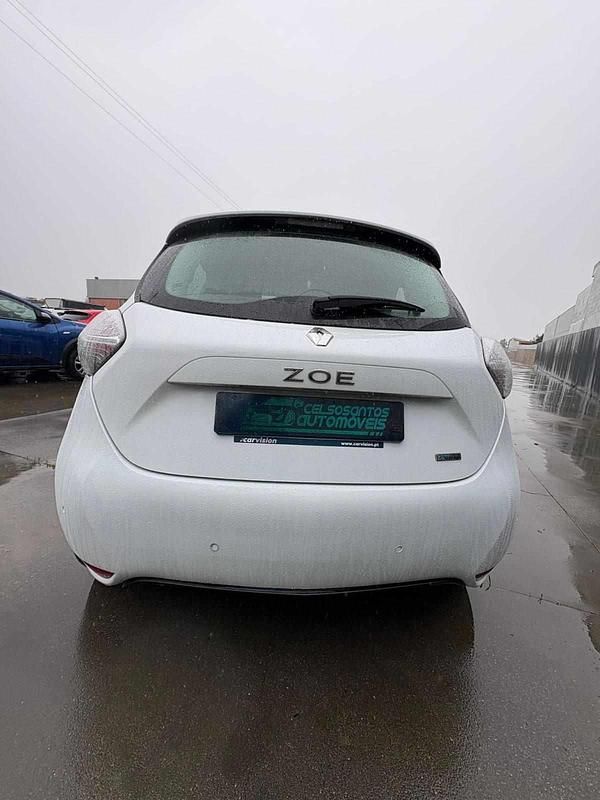 Usado Renault Zoe 80 kW (109 HP) 2020 Branco Citadino