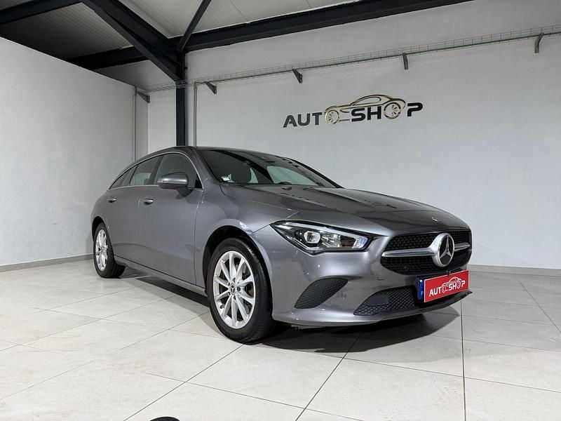 Cinza Usado 2022 Mercedes E250 Style Carrinha | € 25.990 - Imagem 1/4