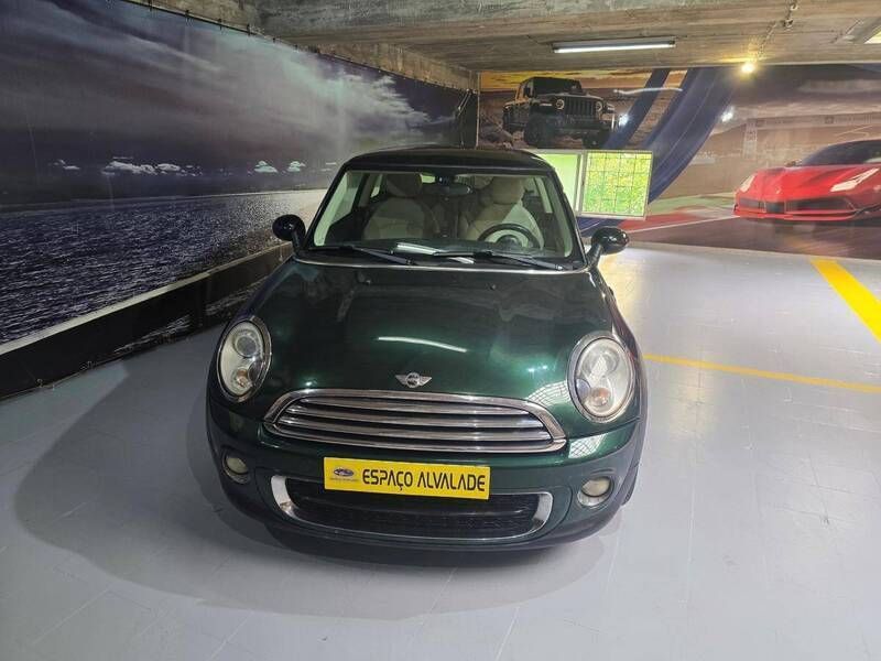 Usado Mini ONE 90 HP (66 kW) 2011 Verde Citadino