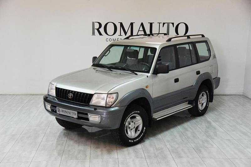 Cinza Usado 2000 Toyota Land Cruiser SUV | € 32.500 - Imagem 1/4