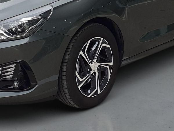 Usado Hyundai i30 Style 120 HP (88 kW) 2023 Cinzento Carrinha