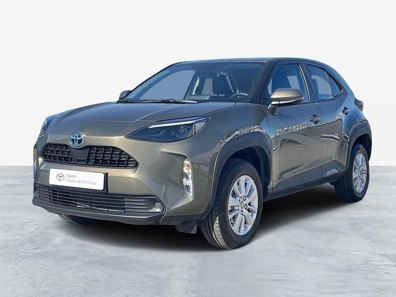 Bronze (pintura metalizada) Usado 2024 Toyota Yaris Comfort | € 26.750 (Preço justo) - Imagem 1/4