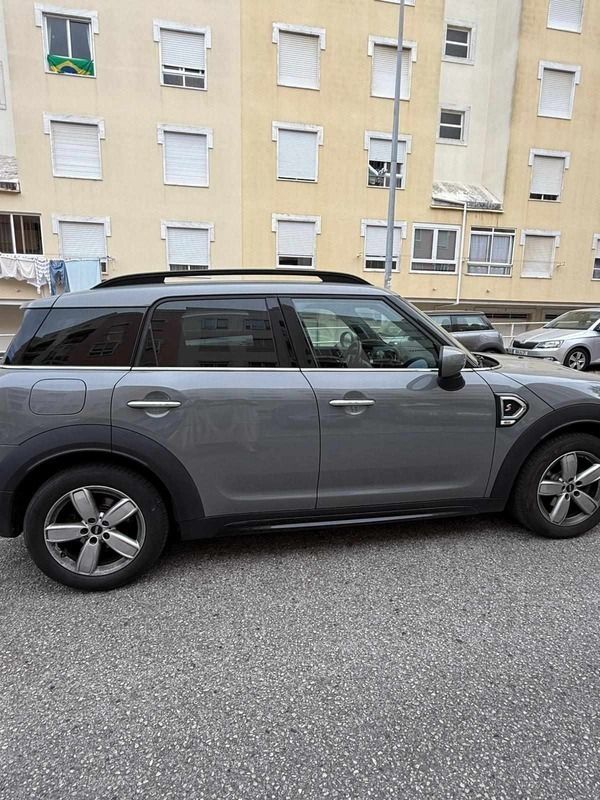 Cinzento Usado 2020 Mini Countryman SUV | € 25.000 (Preço justo) - Imagem 1/4