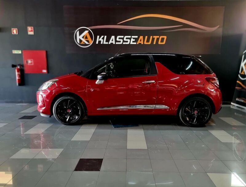 Vermelho Usado 2017 DS Automobiles DS3 Cabriolet Sport Chic Cabrios | € 12.990 - Imagem 1/4