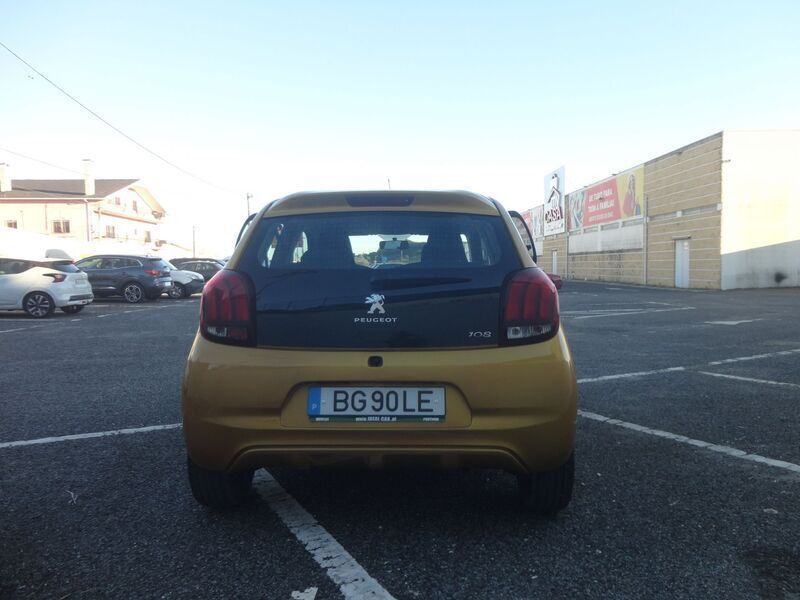 Usado Peugeot 108 Allure 82 HP (60 kW) 2017 Amarelo Citadino