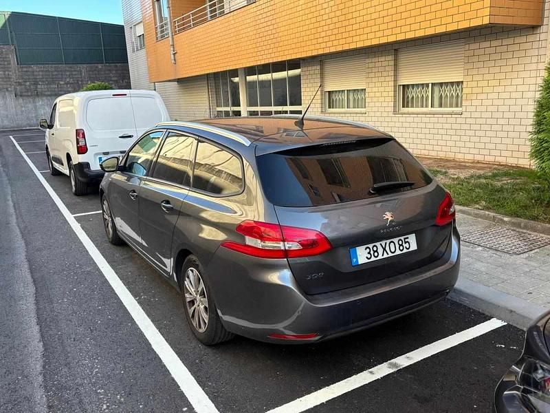 Cinzento Usado 2019 Peugeot 308 Carrinha | € 8.900 (Super Preço) - Imagem 1/4