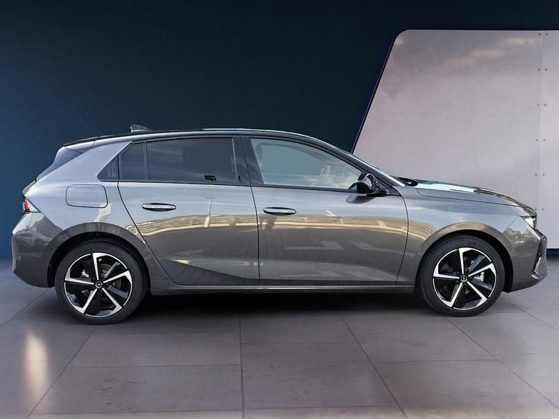 Usado Opel Astra 100 HP (73 kW) 2025 Outro