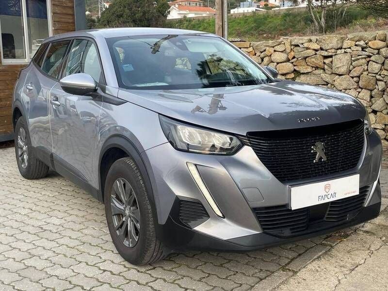 Cinzento Usado 2021 Peugeot 2008 SUV | € 22.900 (Caro) - Imagem 1/4