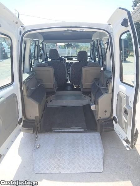 Branco Usado 2004 Renault Kangoo Carrinha | € 9.500 - Imagem 1/1