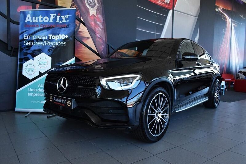 Preto Usado 2020 Mercedes GLC300 SUV | € 62.800 - Imagem 1/4