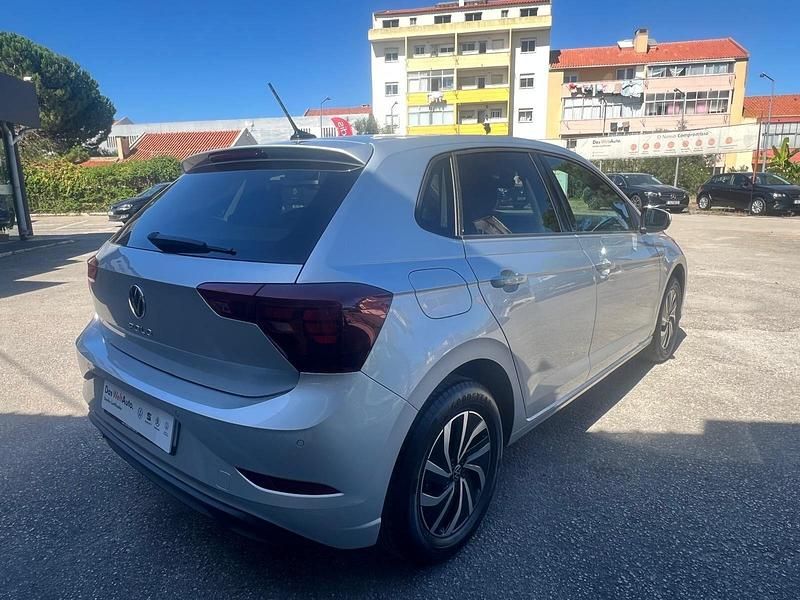Usado VW Polo 95 HP (69 kW) 2024 Cinza Carrinha