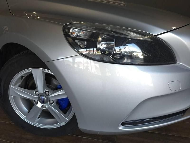 Usado Volvo V40 115 HP (84 kW) 2013 Cinzento Carrinha