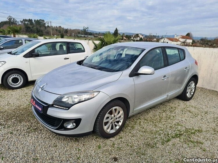 Cinza Usado 2013 Renault Mégane III Citadino | € 7.900 (Super Preço) - Imagem 1/1