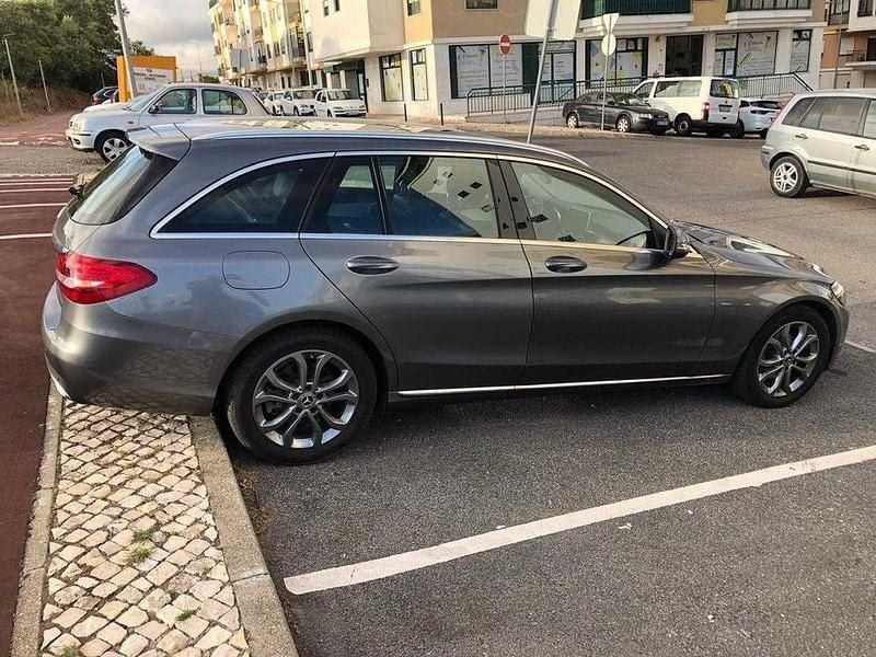 Usado Mercedes C200 Avantgarde 136 HP (100 kW) 2017 Sedan