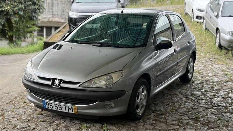 Usado 2002 Peugeot 206 Sedan | € 1.250 (Super Preço) - Imagem 1/4