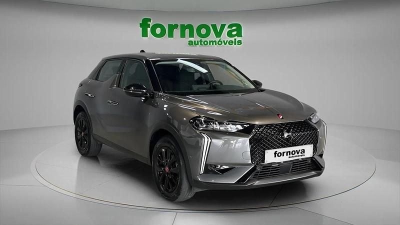 Usado DS Automobiles DS3 Performance 102 HP (75 kW) 2023 Cinza