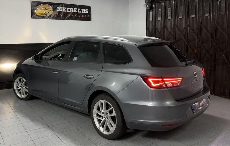 Usado Seat Leon ST 105 HP (77 kW) 2013 Carrinha