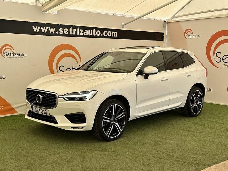 Branco Usado 2017 Volvo XC60 R-Design SUV | € 29.750 (Preço justo) - Imagem 1/4