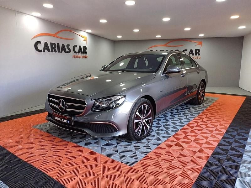 Cinza Usado 2020 Mercedes E300 Avantgarde Carrinha | € 39.990 (Preço elevado) - Imagem 1/4