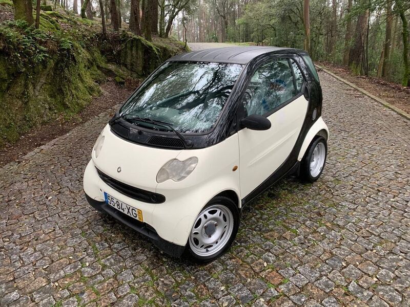 Outro Usado 2004 Smart ForTwo Coupé Pure Coupé | € 2.750 - Imagem 1/4