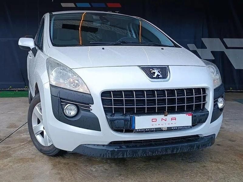 Usado Peugeot 3008 Premium 112 HP (82 kW) 2010 Amarelo Carrinha