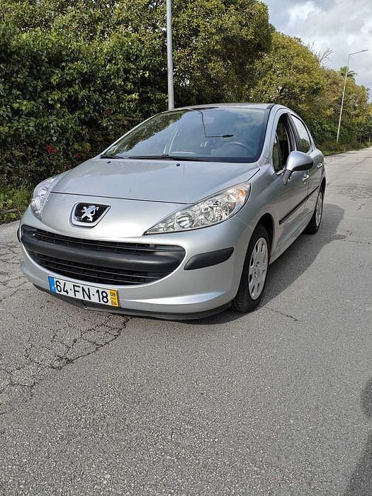 Usado 2008 Peugeot 207 Sedan | € 4.250 (Preço justo) - Imagem 1/4