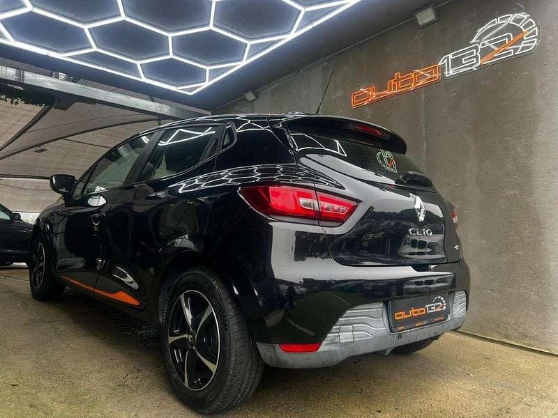 Usado Renault Clio IV Business 89 HP (65 kW) 2013 Preto