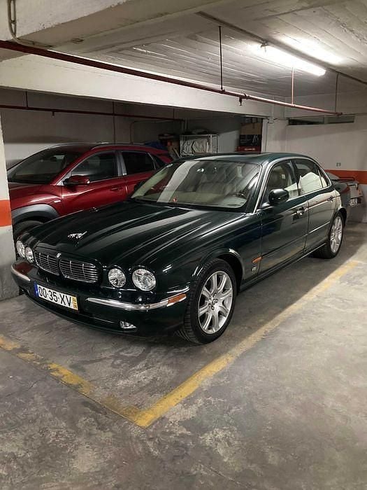 Usado 2004 Jaguar XJ8 Sedan | € 25.950 - Imagem 1/4