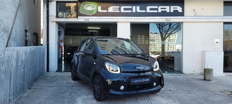 Preto Usado 2021 Smart ForFour Electric Drive Passion | € 14.800 (Preço justo) - Imagem 1/4