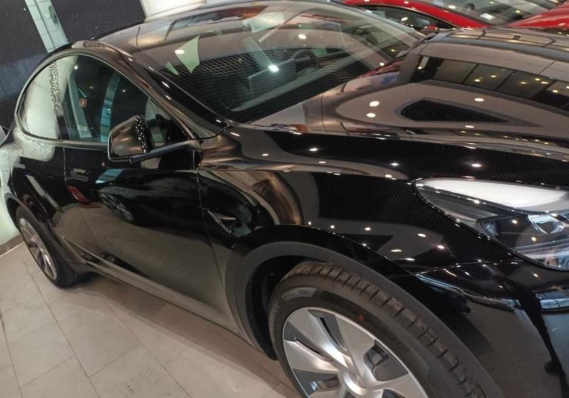 Usado Tesla Model Y 239 kW (325 HP) 2023 Preto SUV