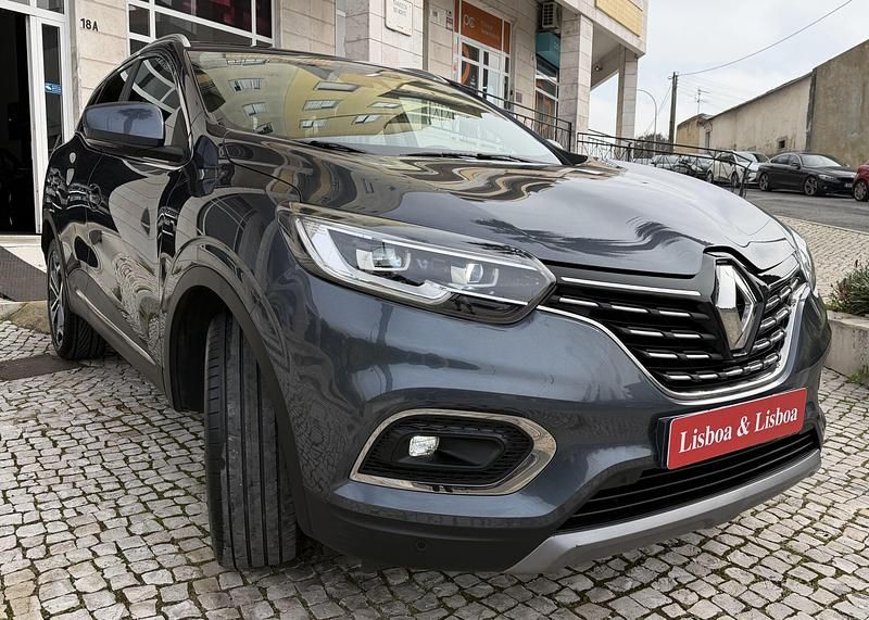 Usado Renault Kadjar Intens 115 HP (84 kW) 2020 Cinzento SUV