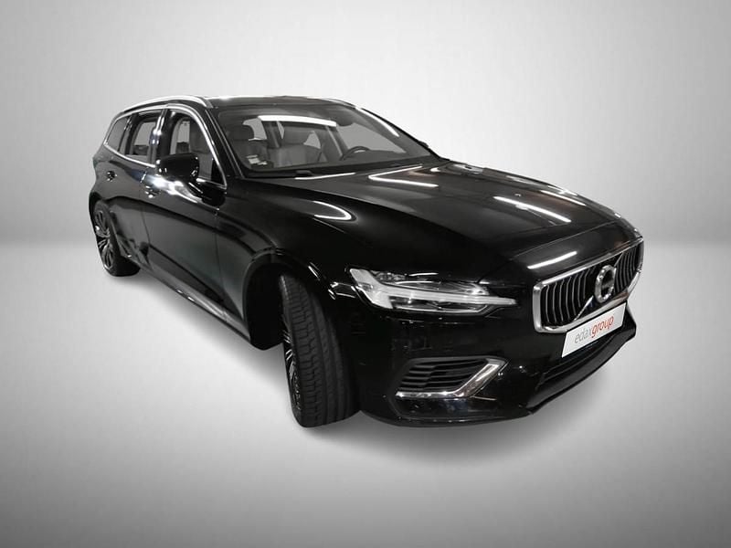 Preto Usado 2020 Volvo V60 Carrinha | € 27.990 - Imagem 1/3