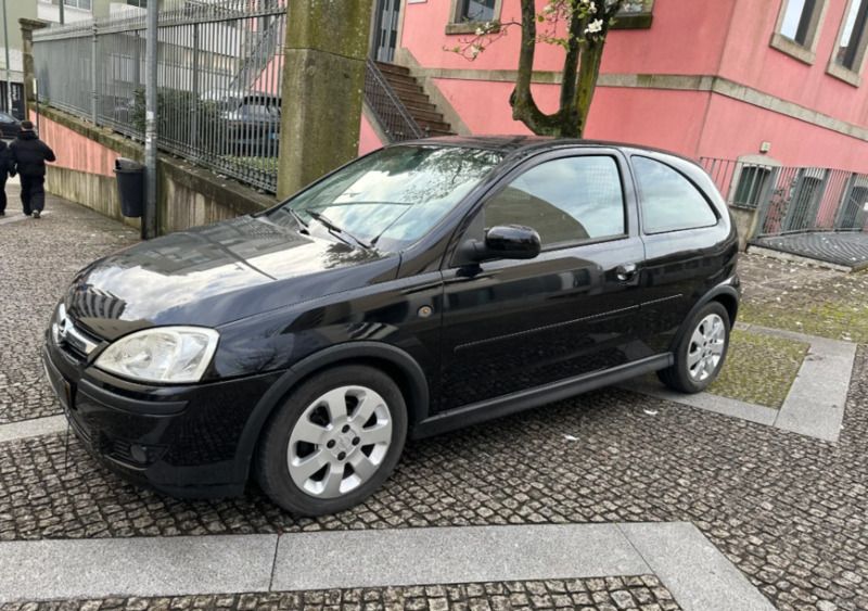 Preto Usado 2006 Opel Corsa | € 3.250 (Super Preço) - Imagem 1/4