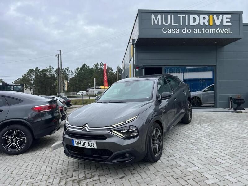Cinza Usado 2024 Citroën C4 Feel | € 22.500 (Preço justo) - Imagem 1/4