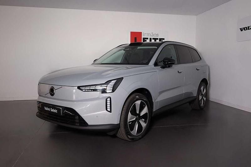 Usado Volvo EX90 204 kW (278 HP) 2025 Prateado SUV