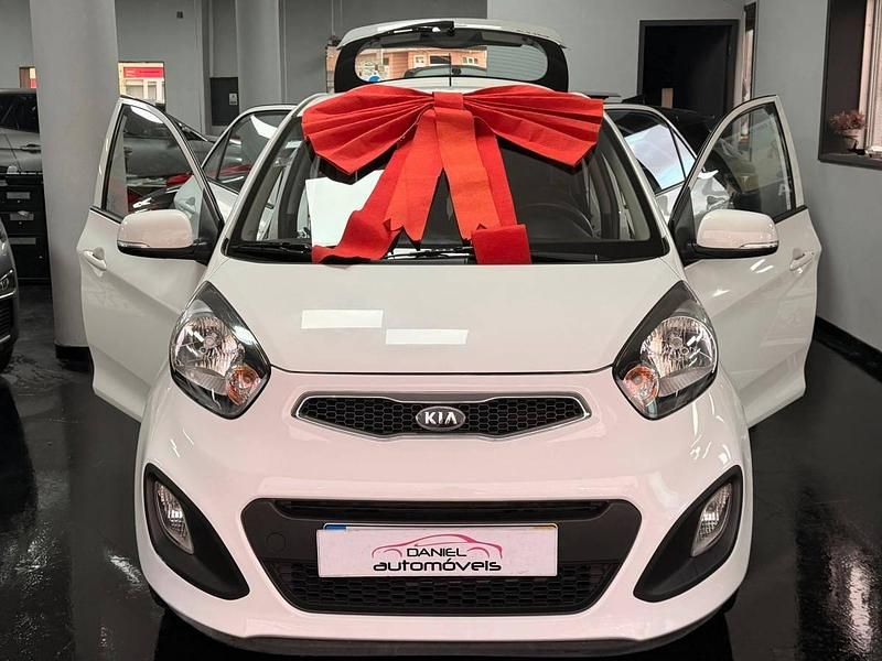 Branco Usado 2012 Kia Picanto Citadino | € 8.750 - Imagem 1/4