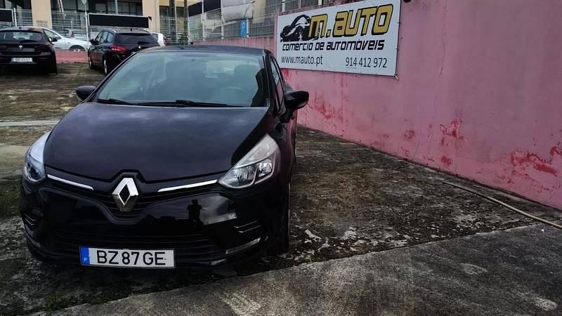 Preto Usado 2018 Renault Clio IV Zen Citadino | € 9.999 (Bom preço) - Imagem 1/4