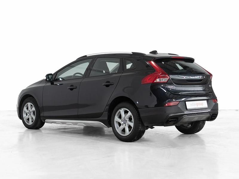 Usado Volvo V40 CC 115 HP (84 kW) 2015 Preto Carrinha