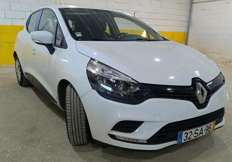 Branco Usado 2016 Renault Clio IV | € 10.099 (Super Preço) - Imagem 1/4