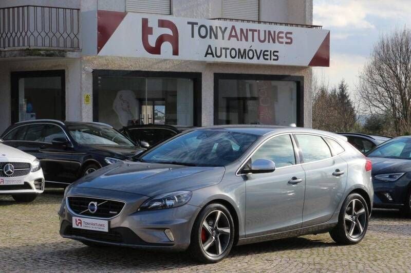 Cinza Usado 2015 Volvo V40 R-Design Carrinha | € 12.500 (Preço justo) - Imagem 1/4