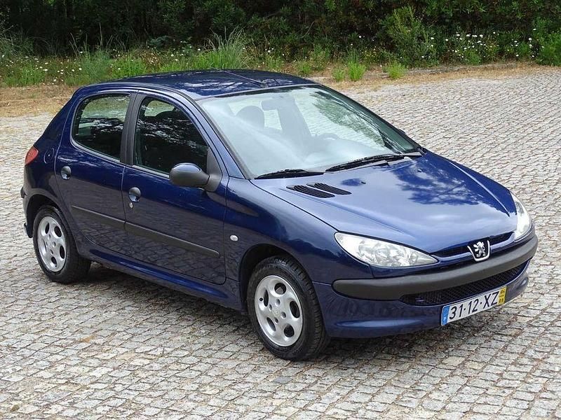 Usado 2004 Peugeot 206 Sedan | € 3.000 (Preço justo) - Imagem 1/4