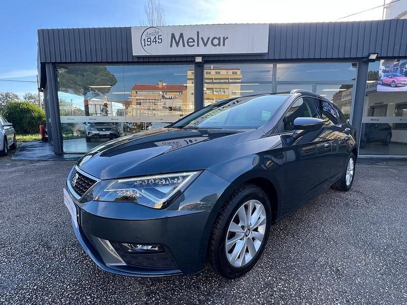 Usado Seat Leon Style 115 HP (84 kW) 2020 Cinza Carrinha