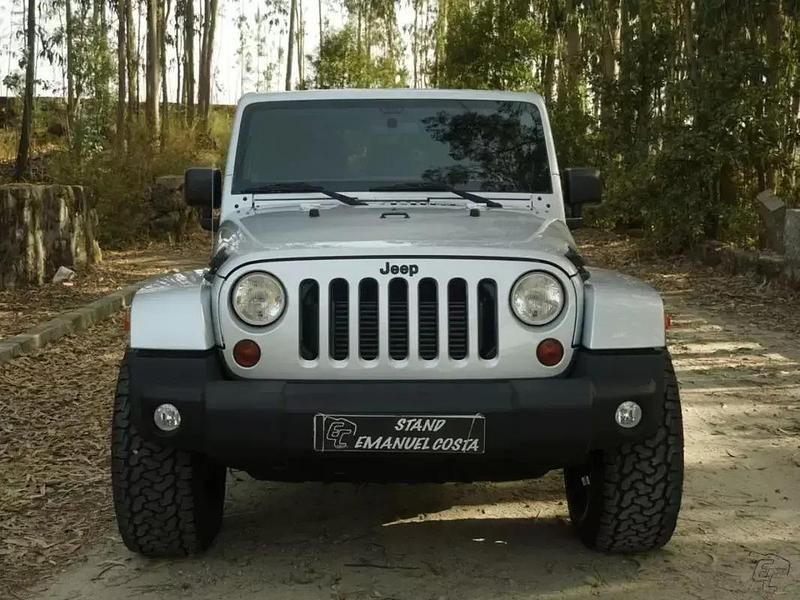 Usado Jeep Wrangler Unlimited 200 HP (147 kW) 2013 Cinza prata SUV