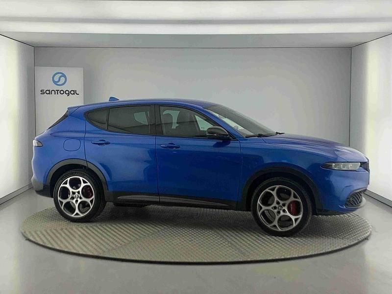 Azul Usado 2023 Alfa Romeo Tonale Veloce SUV | € 36.490 (Preço justo) - Imagem 1/4