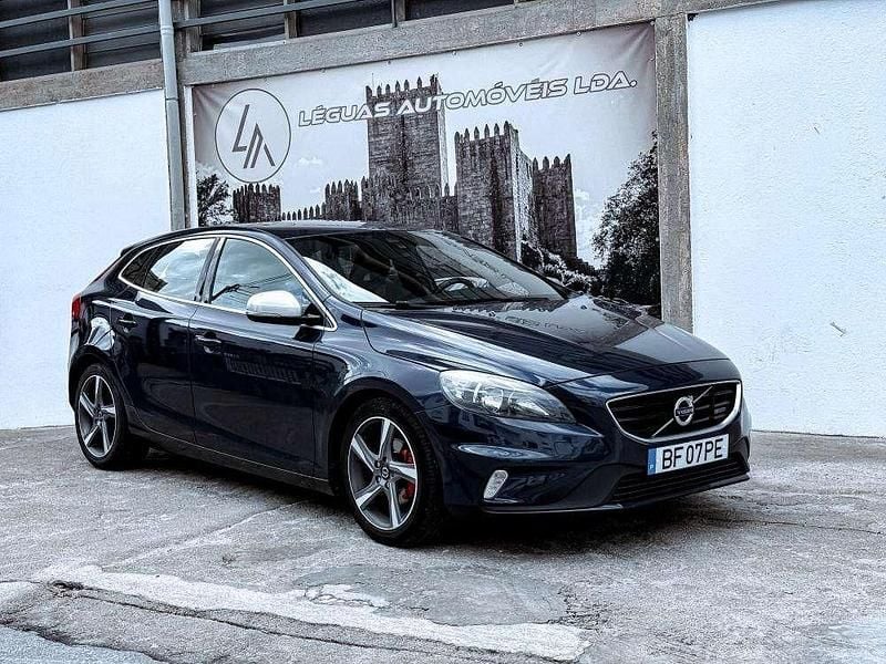 Azul Usado 2013 Volvo V40 Carrinha | € 10.750 (Preço justo) - Imagem 1/4