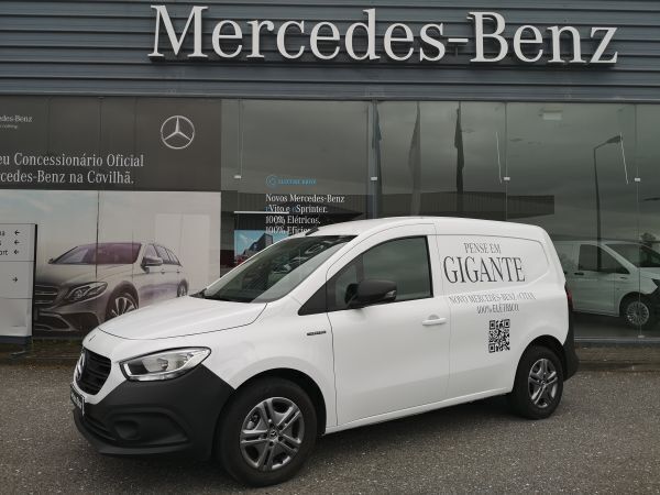 Branco Usado 2023 Mercedes eCitan | € 32.500 - Imagem 1/4