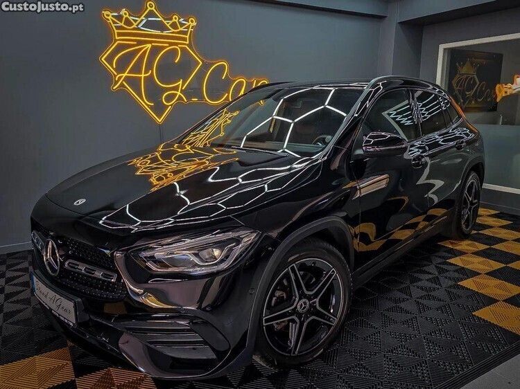 Preto Usado 2022 Mercedes GLA200 AMG line SUV | € 40.490 - Imagem 1/1