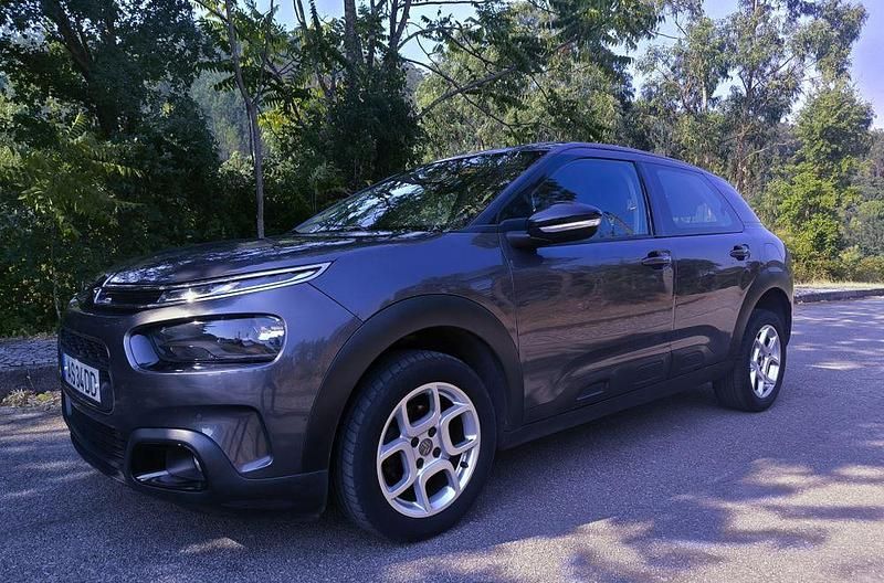 Usado Citroën C4 Cactus 102 HP (75 kW) 2018 Citadino