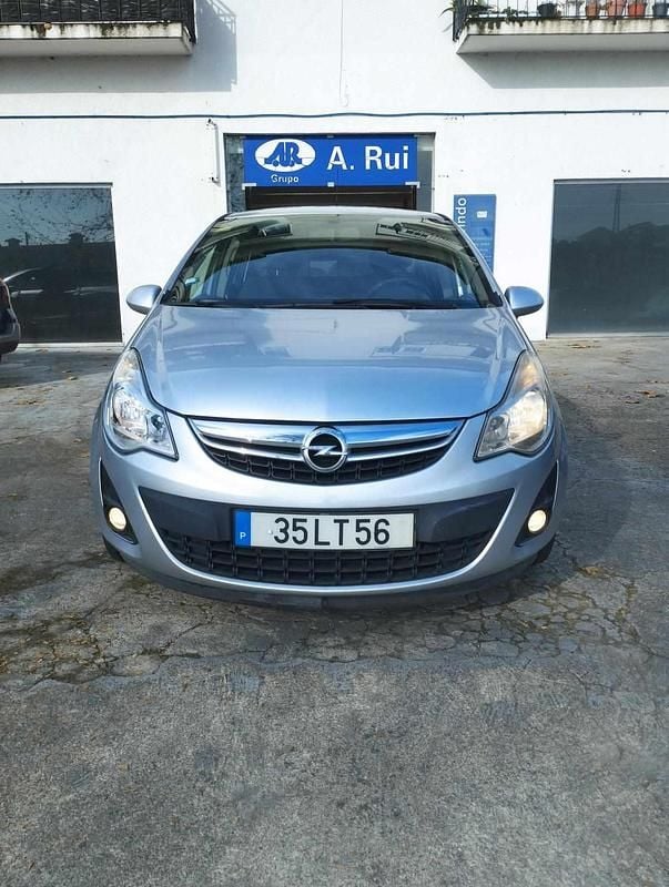 Usado Opel Corsa 95 HP (69 kW) 2011 Cinzento Citadino